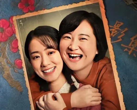 为了吃瓜她进娱乐圈却,她意外踏入娱乐圈，开启璀璨星途